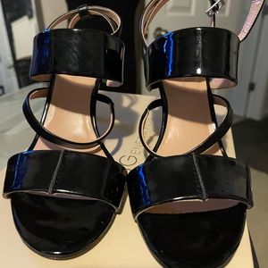 BCBGeneration size 8 soft Black patent leather